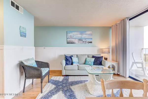 Carolina Beach, NC 28428,1615 Lake Park BLVD S #Unit 207