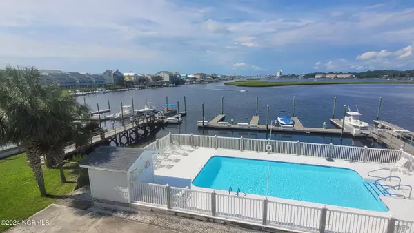 Carolina Beach, NC 28428,117 Florida AVE #2b