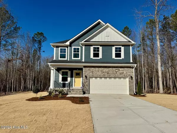 196 Grand Griffon WAY, Lillington, NC 27546