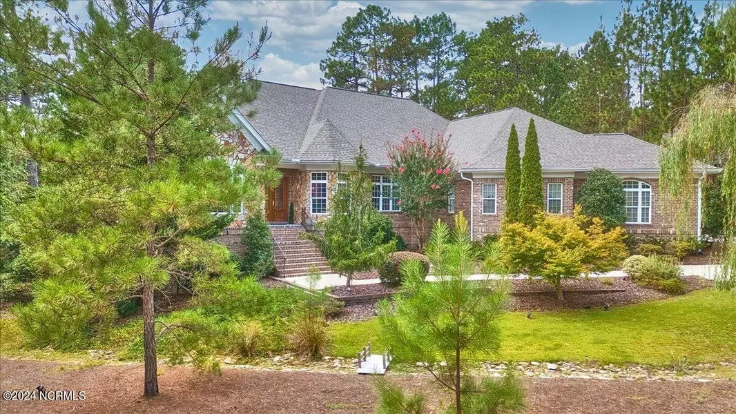 46 Kilbride DR, Pinehurst, NC 28374