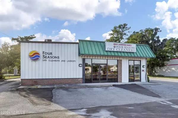 Wilmington, NC 28411,7015 Market ST