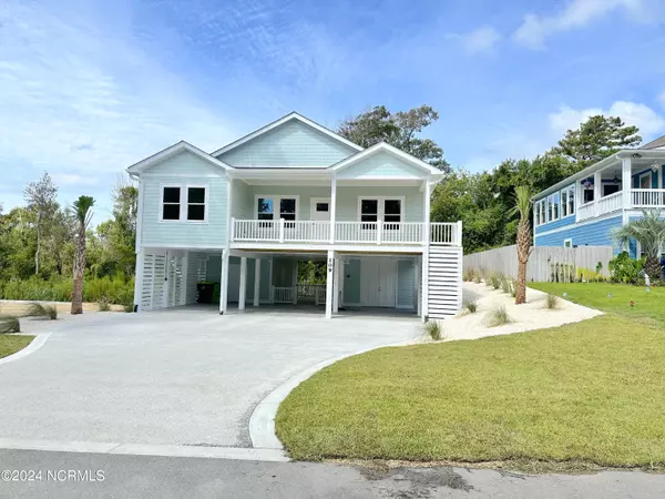 Oak Island, NC 28465,109 SE 17th ST