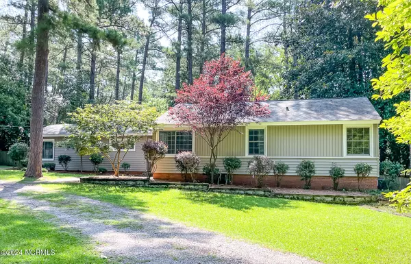 Southern Pines, NC 28387,555 S Valley RD