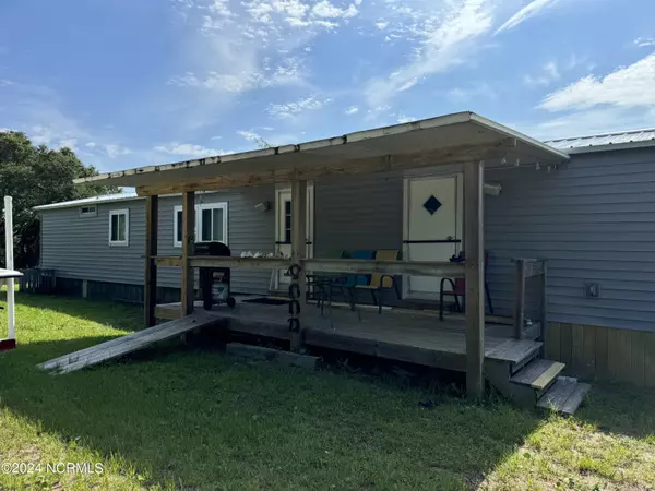 Harkers Island, NC 28531,139 Virgie Mae LN