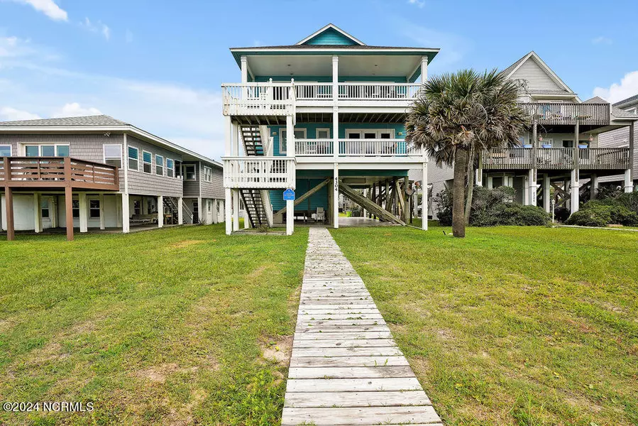 4304 E Beach DR, Oak Island, NC 28465