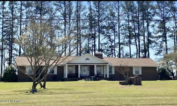 4803 Andrew Jackson HWY SW, Chadbourn, NC 28431