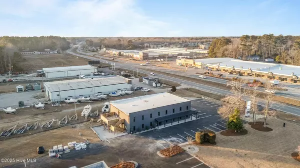 Morehead City, NC 28557,5447 Us-70 #211