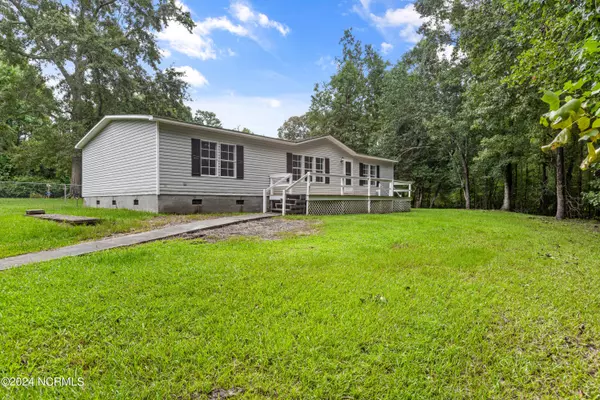 Hubert, NC 28539,145 Quail Point DR