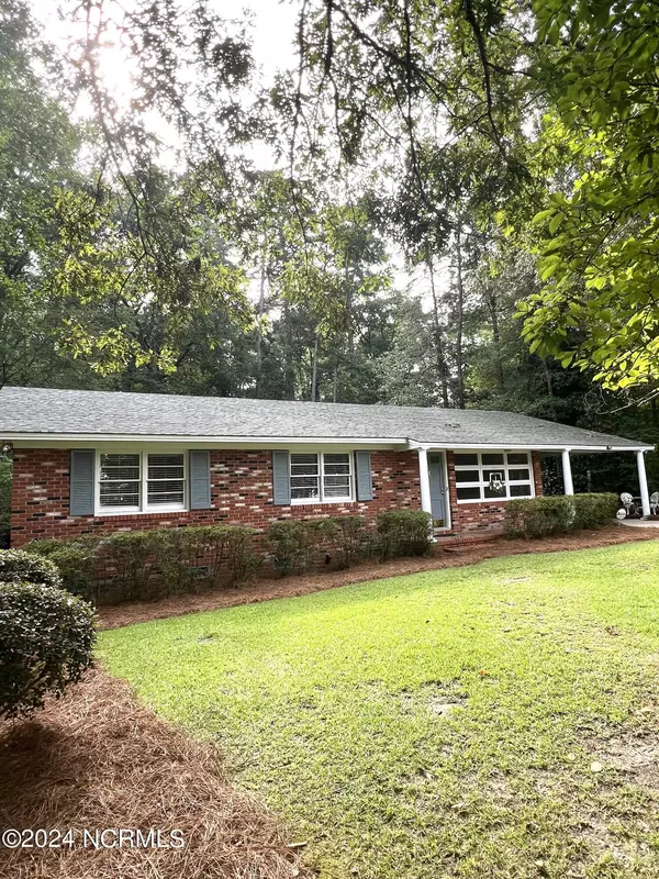 Whiteville, NC 28472,1220 Woodland DR