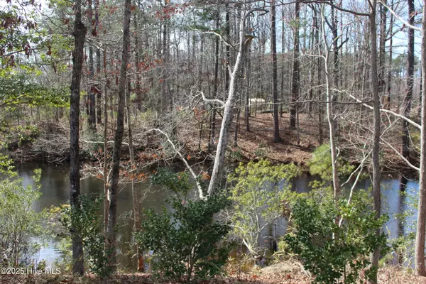 New Bern, NC 28560,4507 Rivershore DR