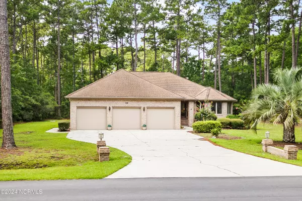 44 Pinewood DR, Carolina Shores, NC 28467