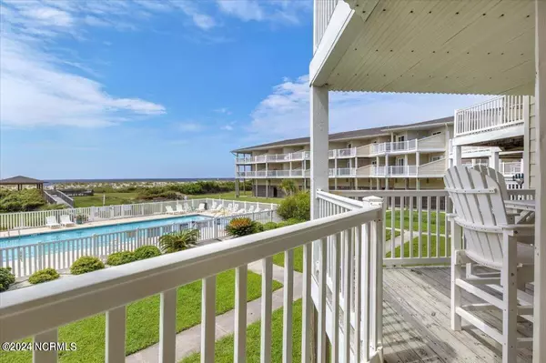 Oak Island, NC 28465,122 SE 58th ST #Apt 111