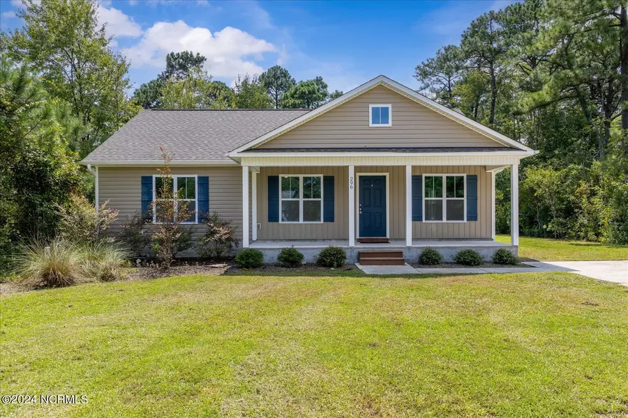 296 Topsail Plantation DR, Hampstead, NC 28443