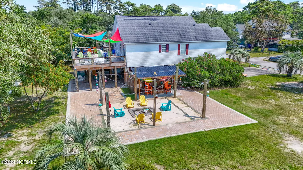 Oak Island, NC 28465,303 NE 50th ST