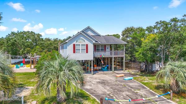 Oak Island, NC 28465,303 NE 50th ST