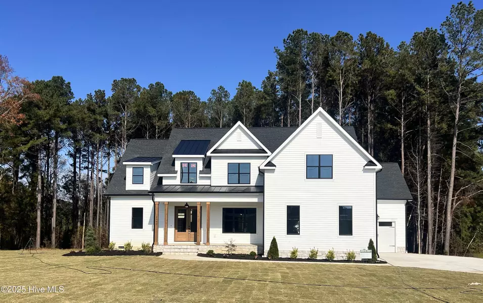 2590 Lassiter RD, Four Oaks, NC 27524