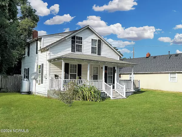 104 W Peterson ST, Edenton, NC 27932