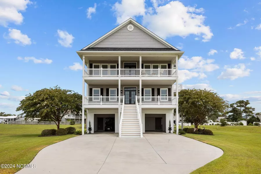 306 Lobinger CT, Newport, NC 28570