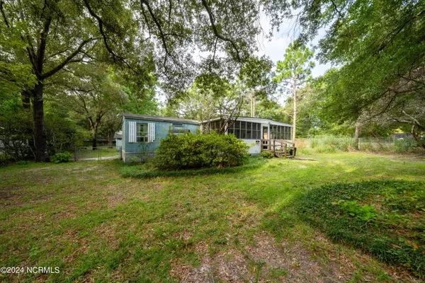 812 Inlet Acres DR, Wilmington, NC 28412