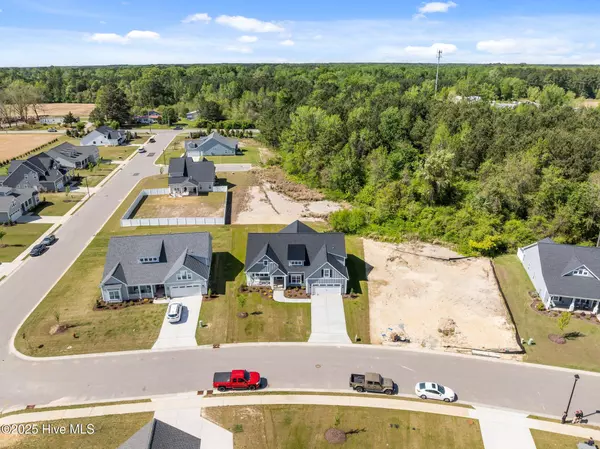 Winterville, NC 28590,911 Hunter Grace DR