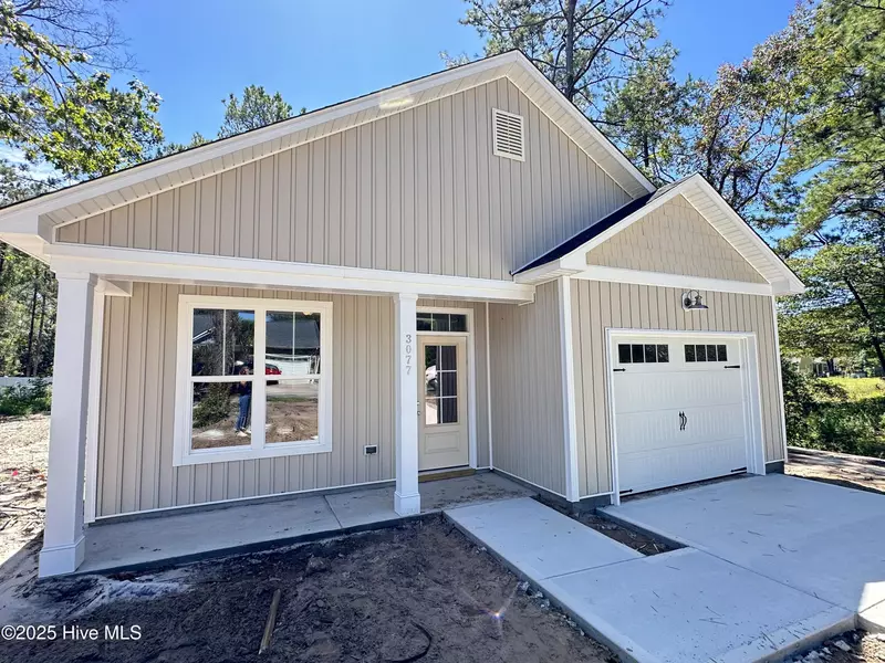 3077 Oak DR SW, Shallotte, NC 28470