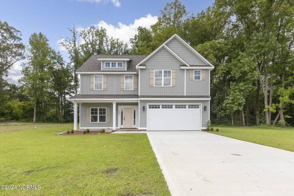 400 Mulligan LN, Jacksonville, NC 28540