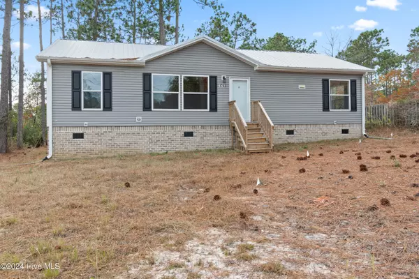 1760 Navajo RD, Southport, NC 28461