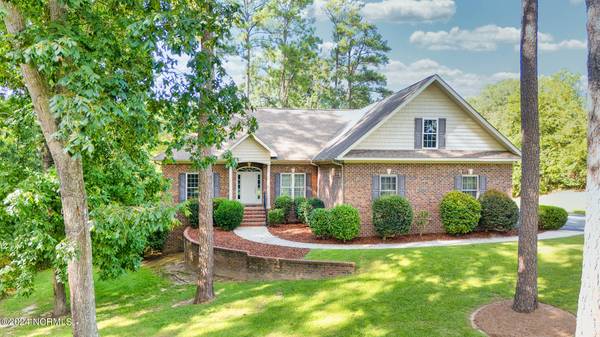 8 Wedgewood DR, Jackson Springs, NC 27281