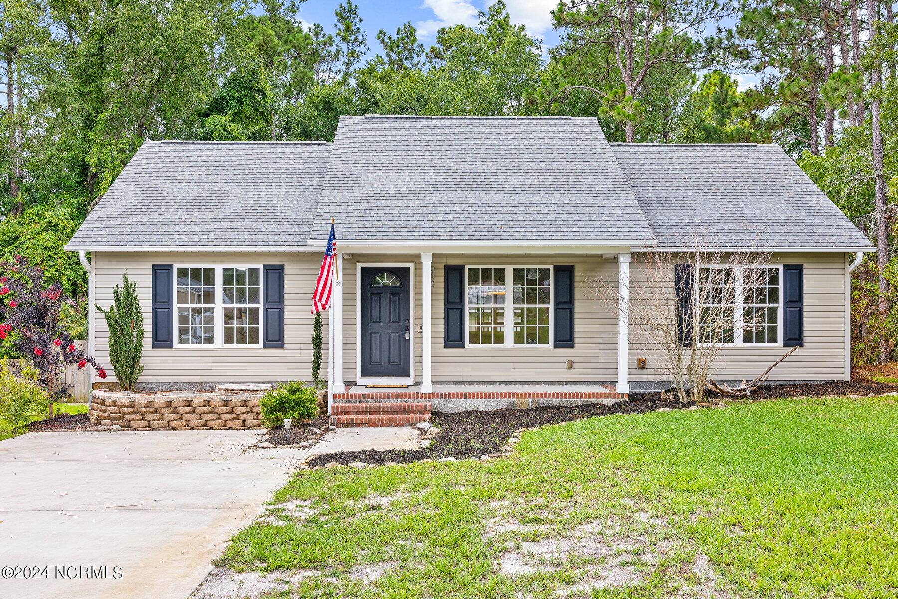 241 N High Point, Southport, NC 28461