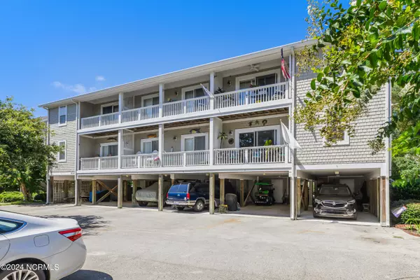 606 W Brown ST #Unit F, Southport, NC 28461