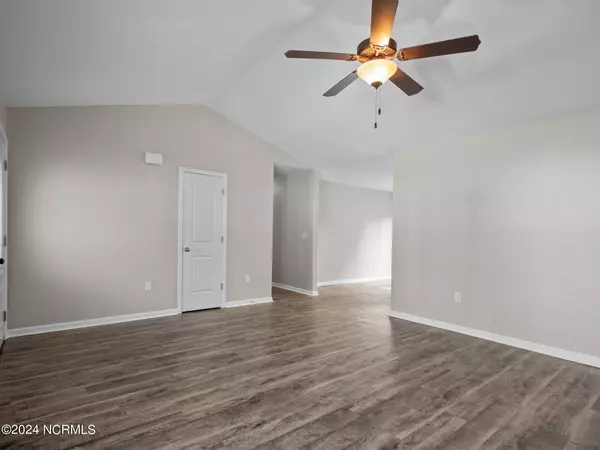 Jacksonville, NC 28540,101 Hawsboro CT