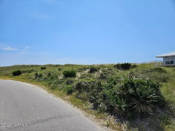 Bald Head Island, NC 28461,227 West Bald Head Wynd