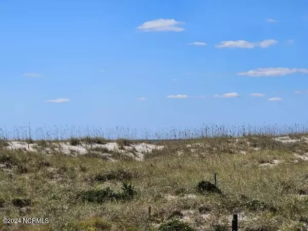 Bald Head Island, NC 28461,227 West Bald Head Wynd