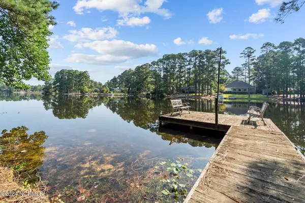 Whispering Pines, NC 28327,52 Pine Lake DR