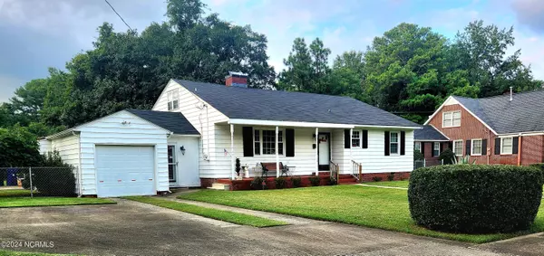 Kinston, NC 28501,707 Cameron DR