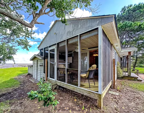 Columbia, NC 27925,6435 Soundside RD