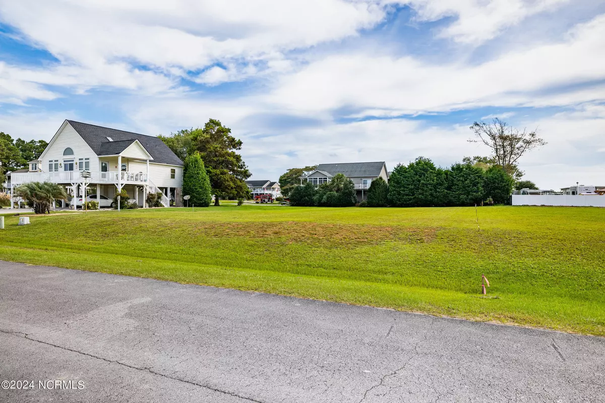 Newport, NC 28570,111 Hickory Nut CT