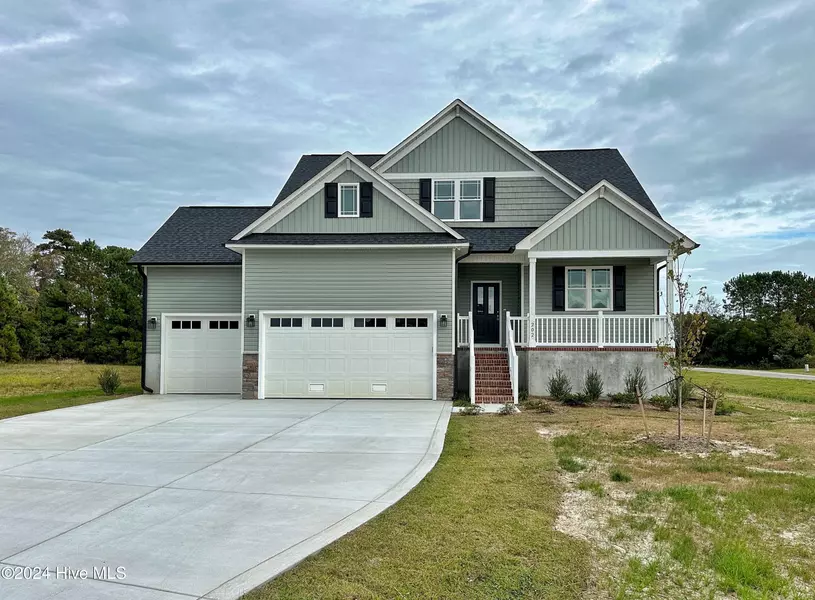 202 N Tamassee LN, Beaufort, NC 28516