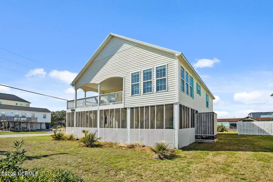 2005 N New River DR, Surf City, NC 28445