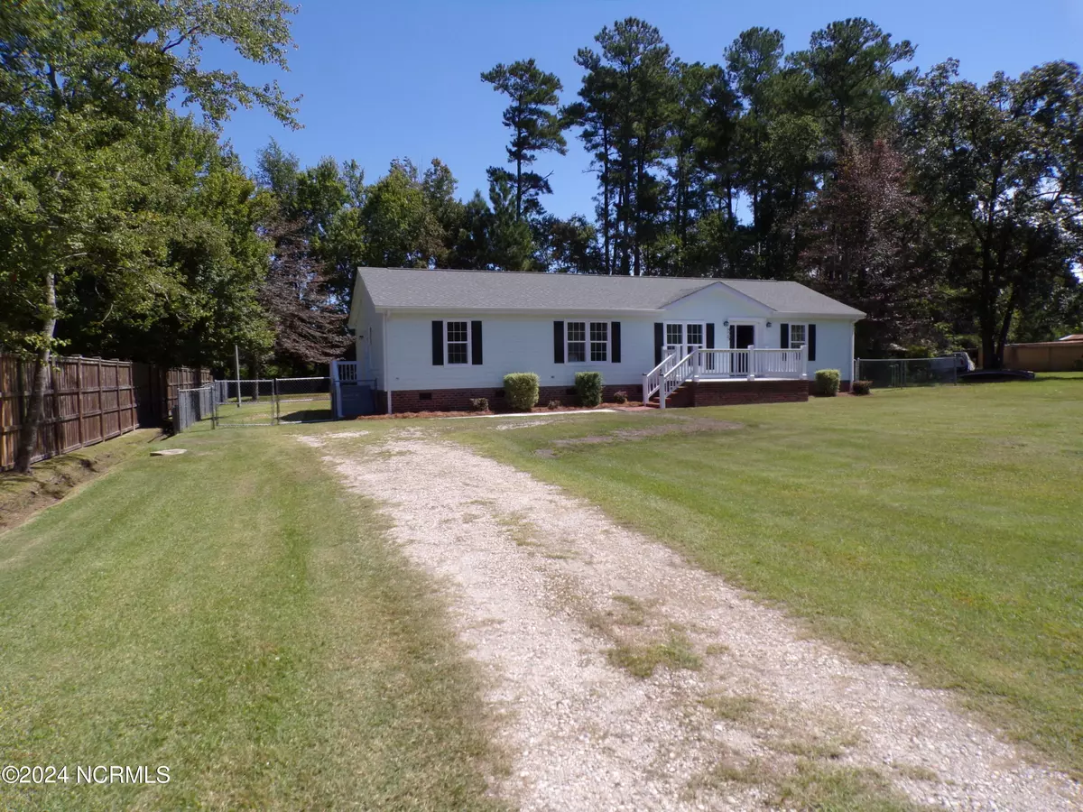 Rocky Point, NC 28457,825 North DR