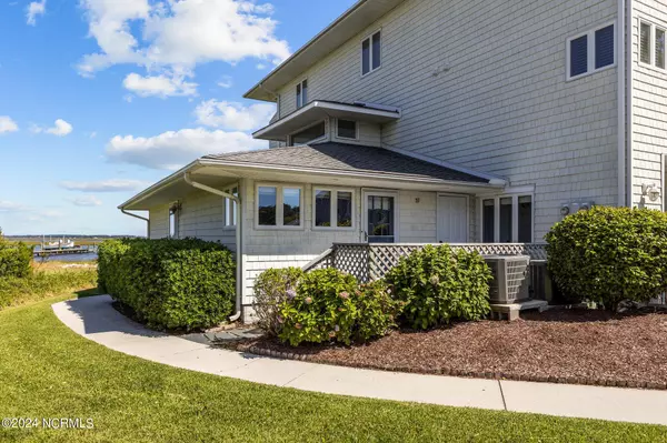 800 Country Club RD #37,  Morehead City,  NC 28557