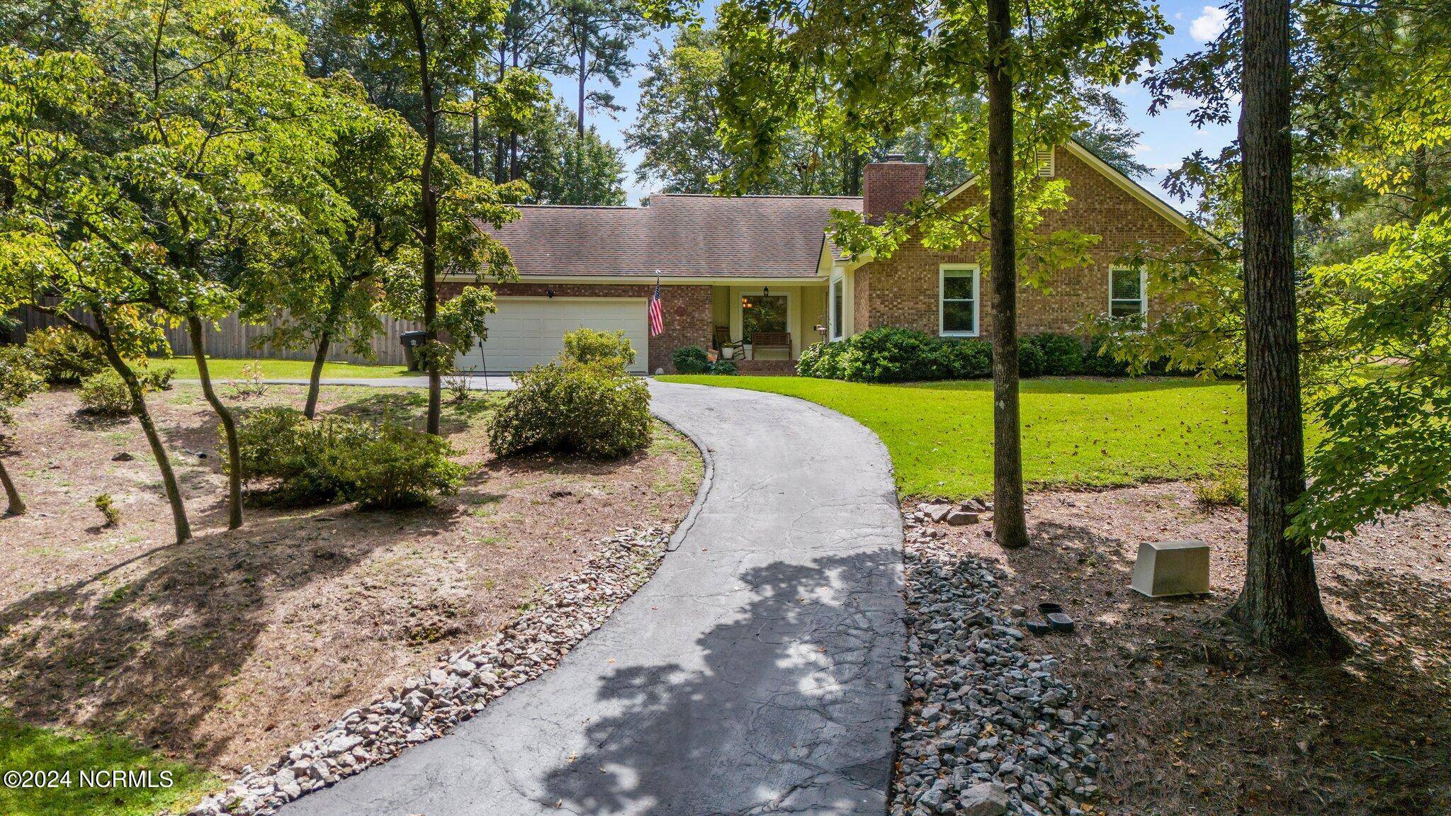 804 Alexander DR, Aberdeen, NC 28315
