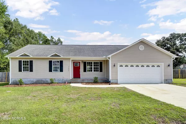 203 Scout LN,  Chinquapin,  NC 28521