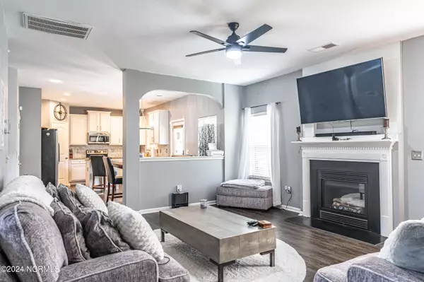 Cameron, NC 28326,578 Regimental DR