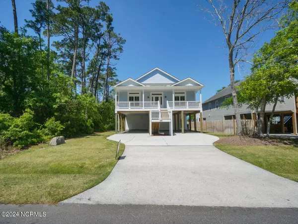 Oak Island, NC 28465,335 NE 41st ST