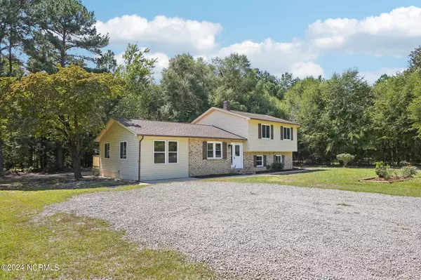 West End, NC 27376,1379 Juniper Lake RD