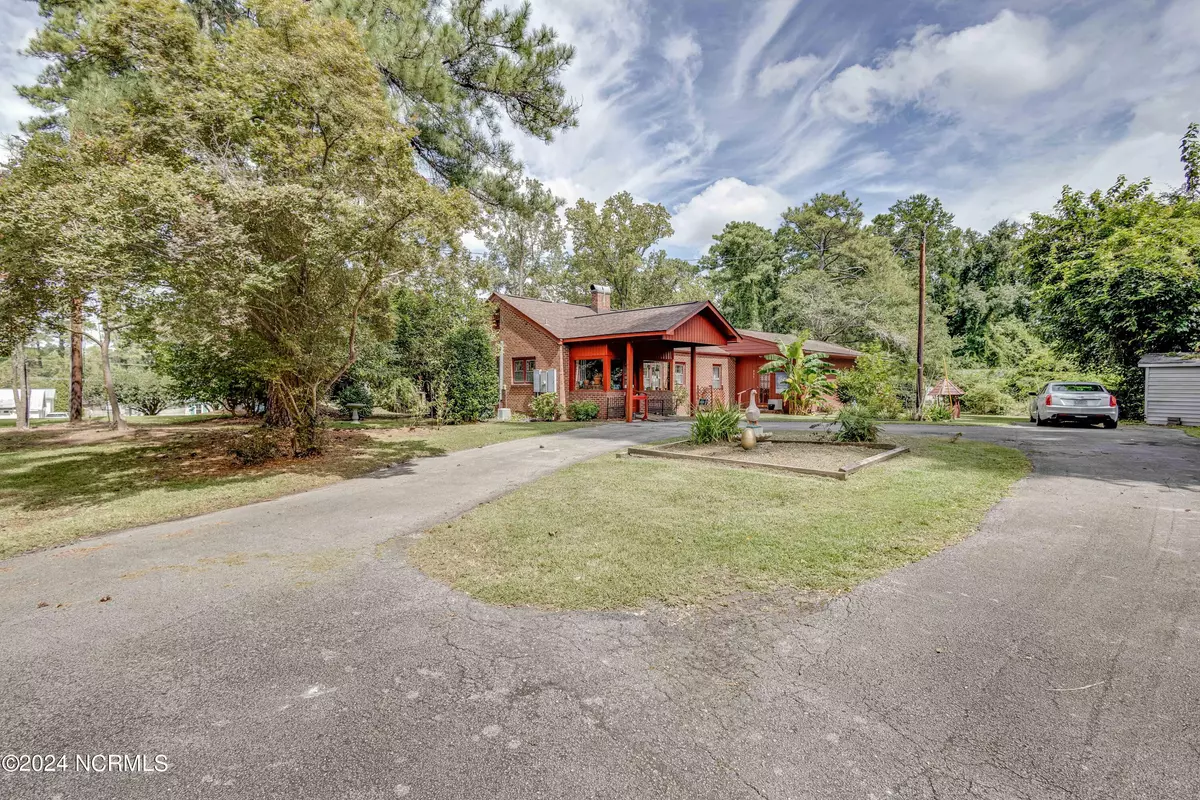 New Bern, NC 28560,301 Green Springs RD