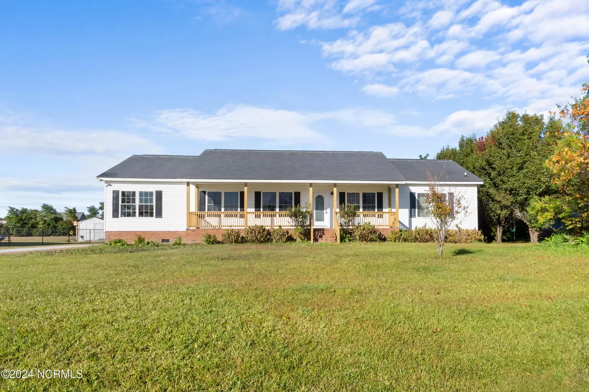 Beaufort, NC 28516,205 Gull CT