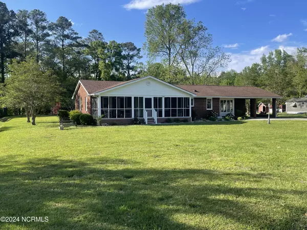 114 Seventh ST, Creswell, NC 27928