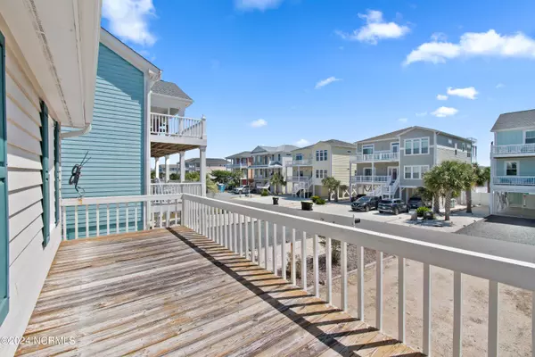 Holden Beach, NC 28462,220 Brunswick AVE W